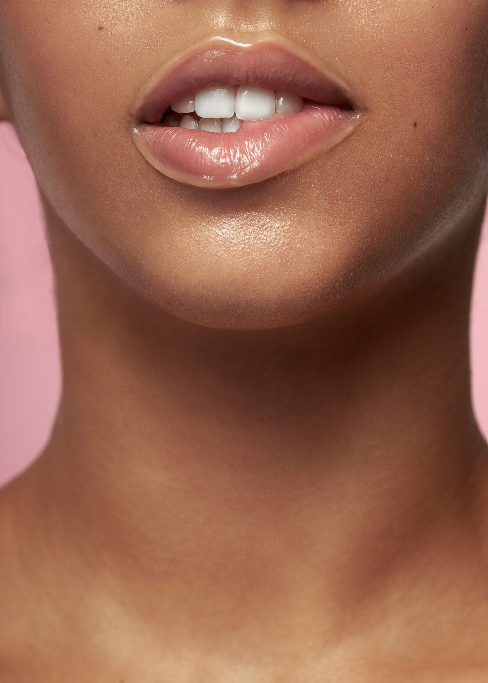 https://lipfiller.us.com/